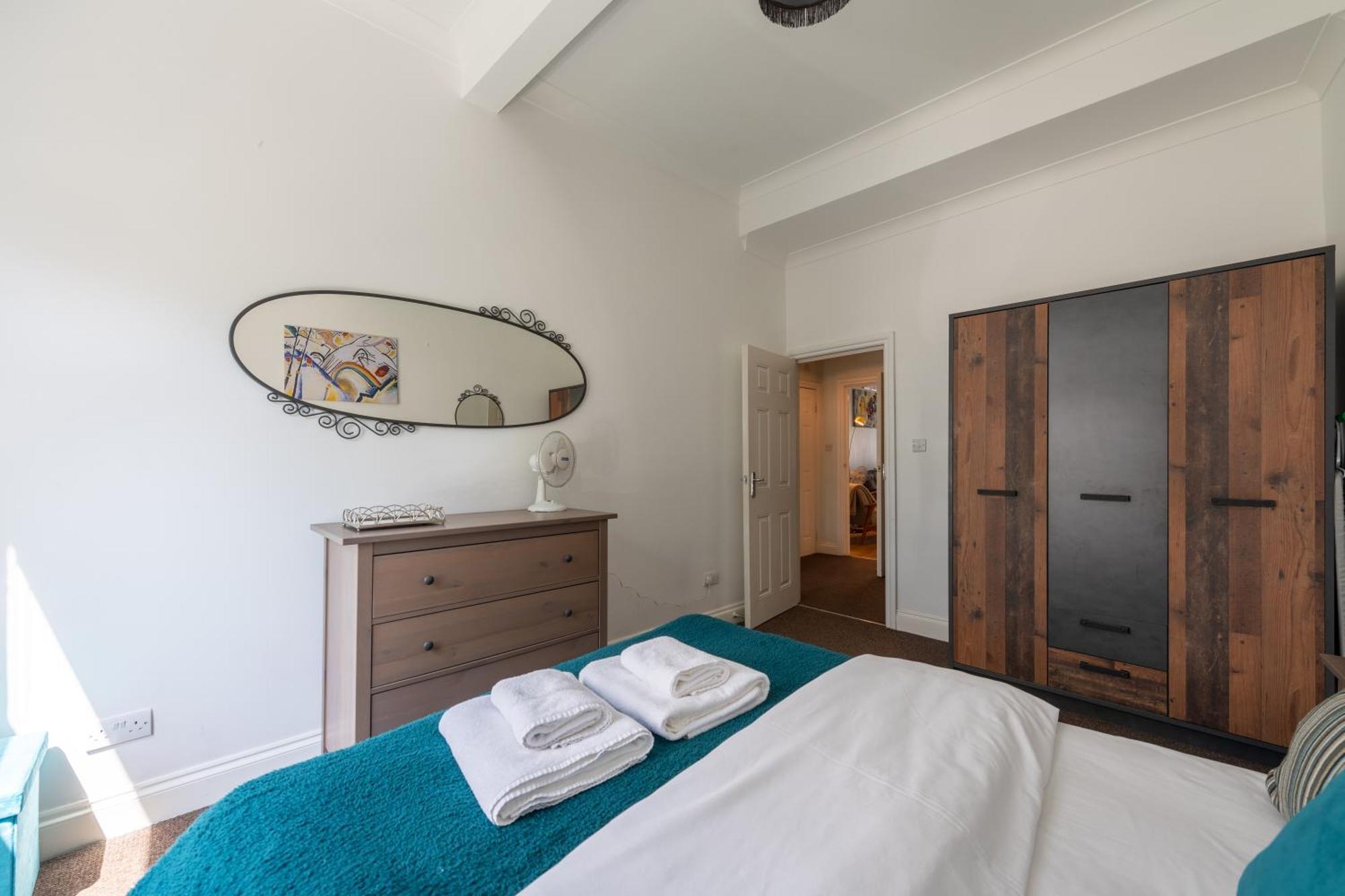 Spacious Comfy 2Br Flat ลอนดอน ภายนอก รูปภาพ