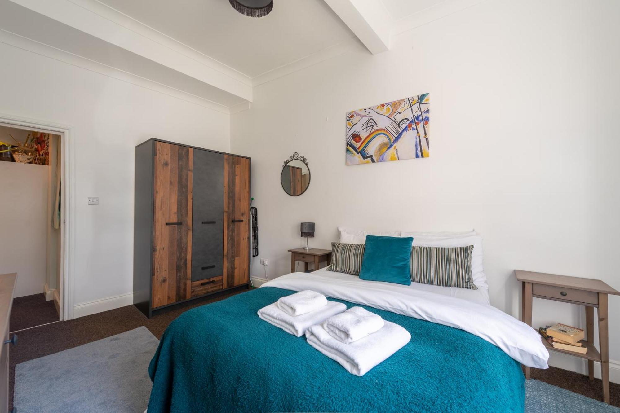 Spacious Comfy 2Br Flat ลอนดอน ภายนอก รูปภาพ